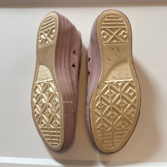 Converse Women's Dusty Pink Sneakers - Picture 4 of 5